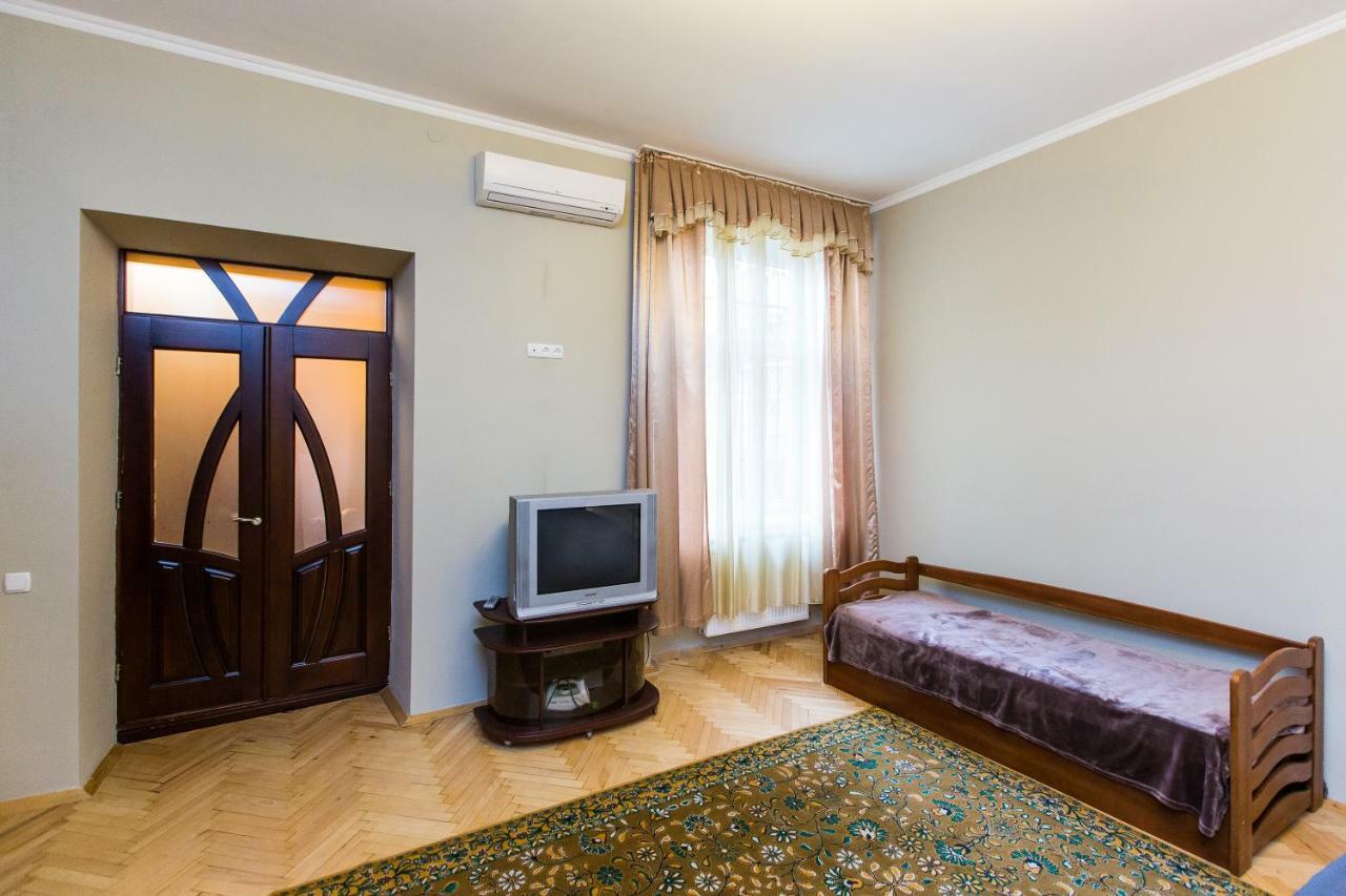 Apartments On Sholom Aleichem Та Ще Варіант Поруч Lviv Dış mekan fotoğraf