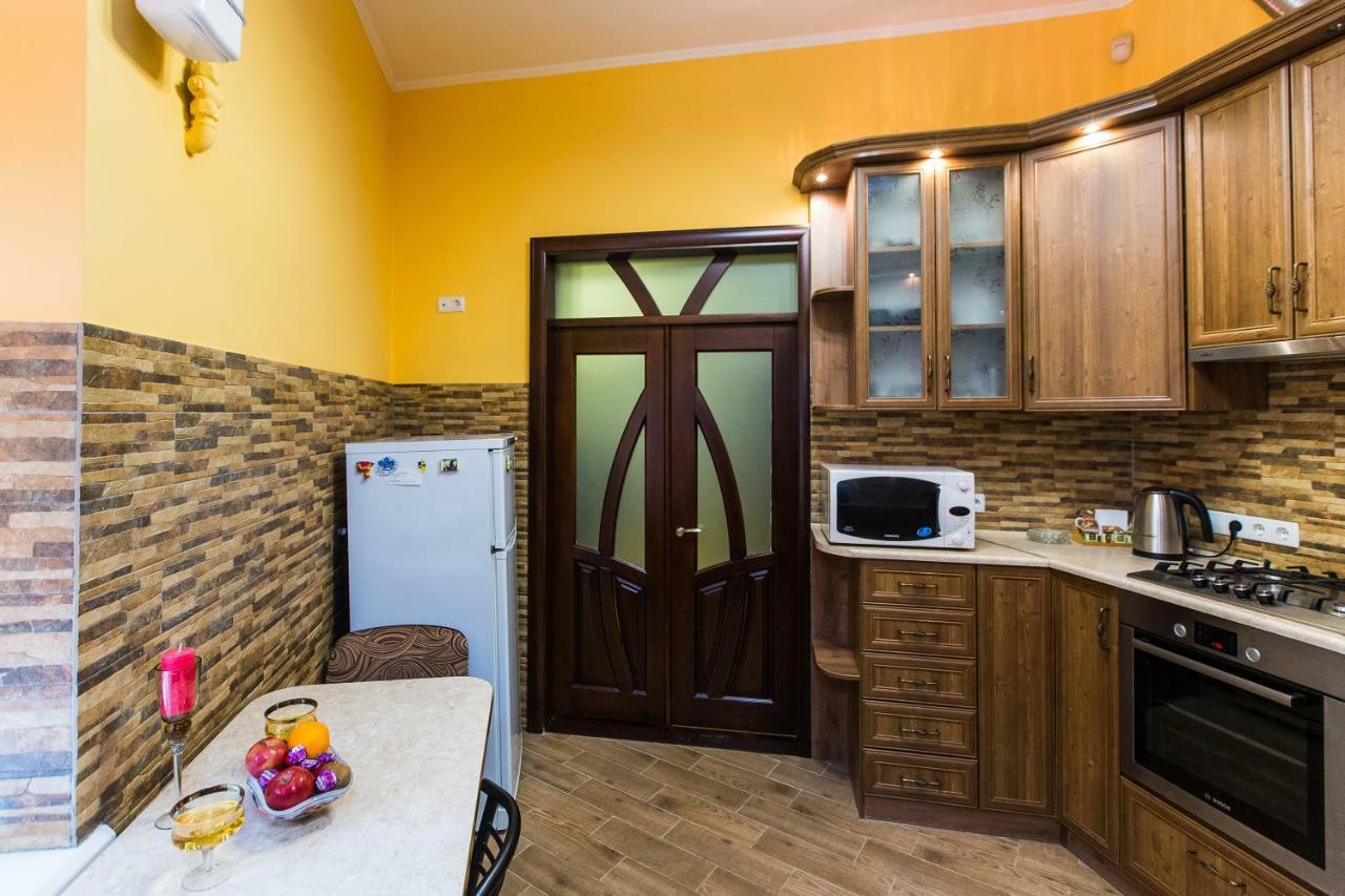 Apartments On Sholom Aleichem Та Ще Варіант Поруч Lviv Dış mekan fotoğraf