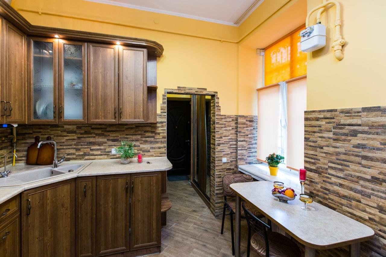Apartments On Sholom Aleichem Та Ще Варіант Поруч Lviv Dış mekan fotoğraf