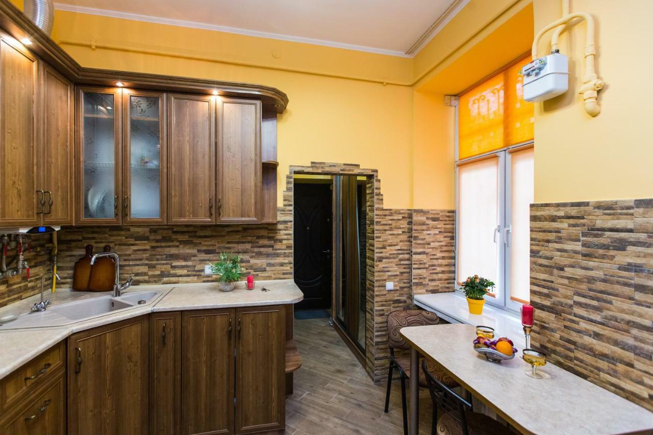 Apartments On Sholom Aleichem Та Ще Варіант Поруч Lviv Dış mekan fotoğraf