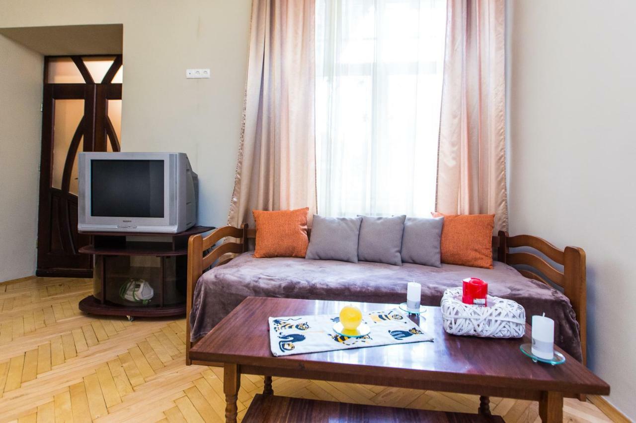 Apartments On Sholom Aleichem Та Ще Варіант Поруч Lviv Dış mekan fotoğraf
